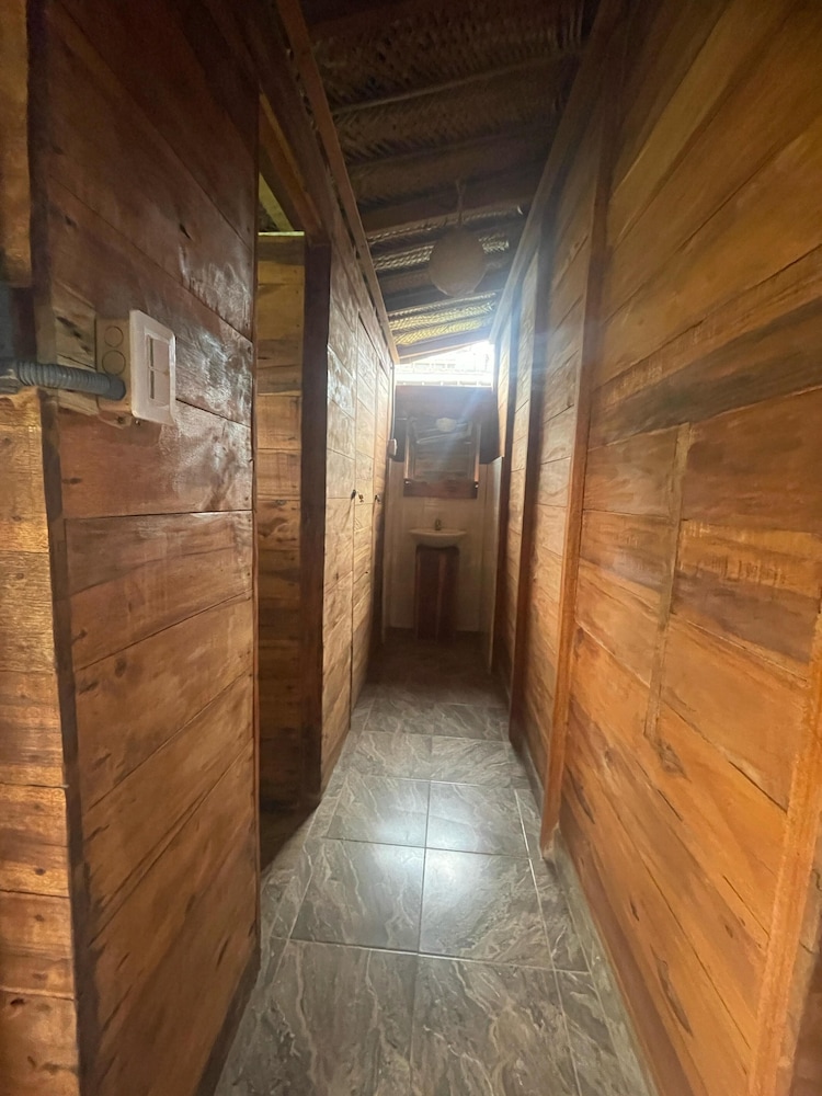 PUERTO MANGLAR HOSTAL