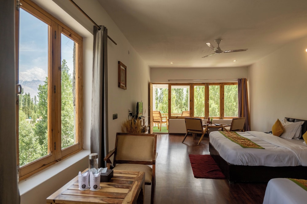 Hotel Karma Inn