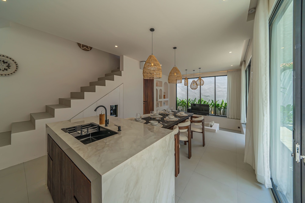 Nova Oasis 4
