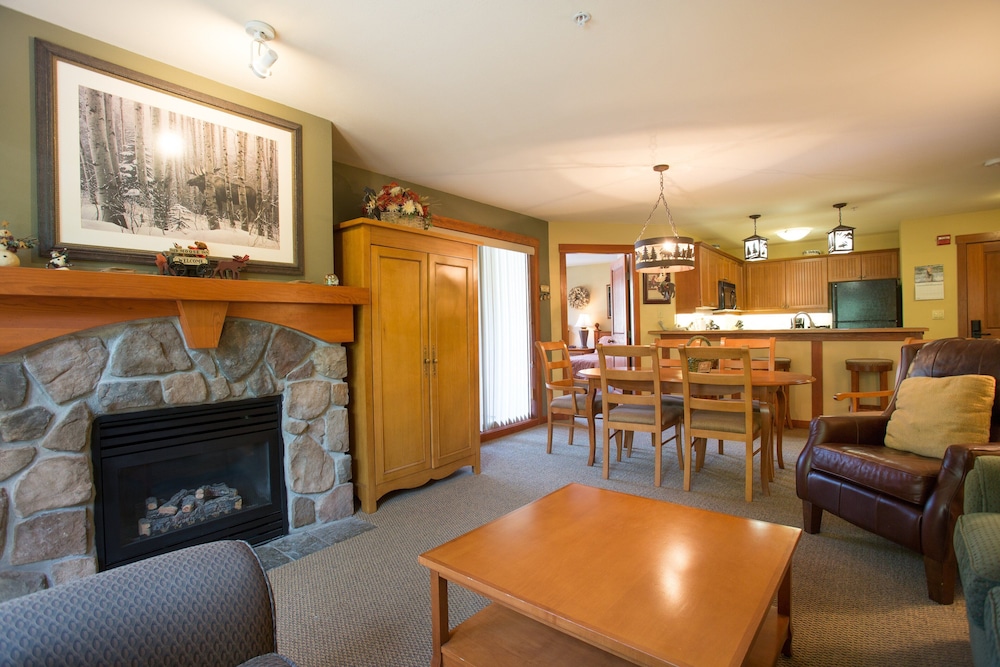 Eagle Springs East - 2 Bedroom Condos in Solitude UT