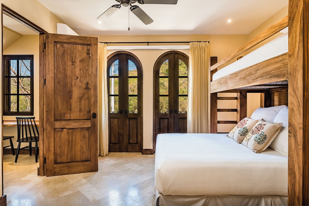 Las Catalinas Doorway