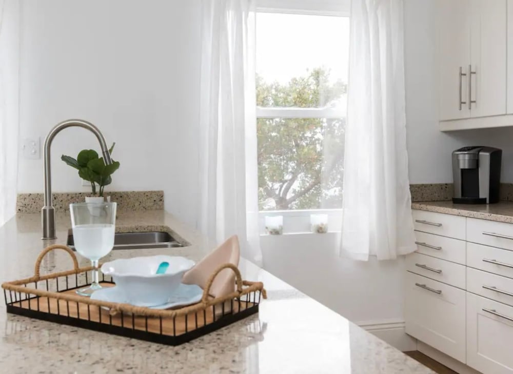 Bermuda Vacations - Modern Apartment St.Georges Bermuda - Property Image 4