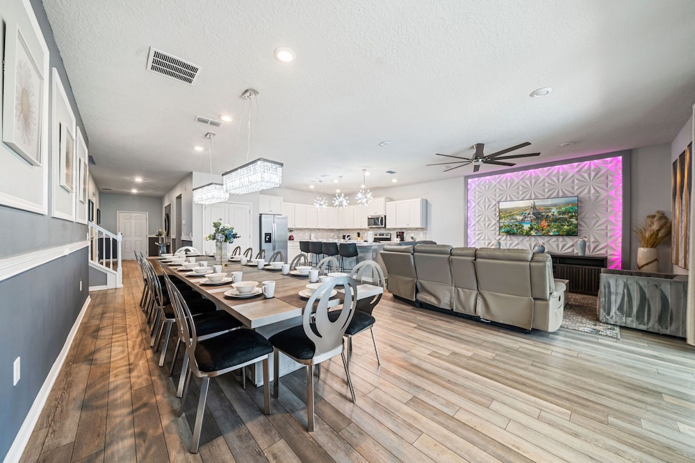 2210 Lelani Circle