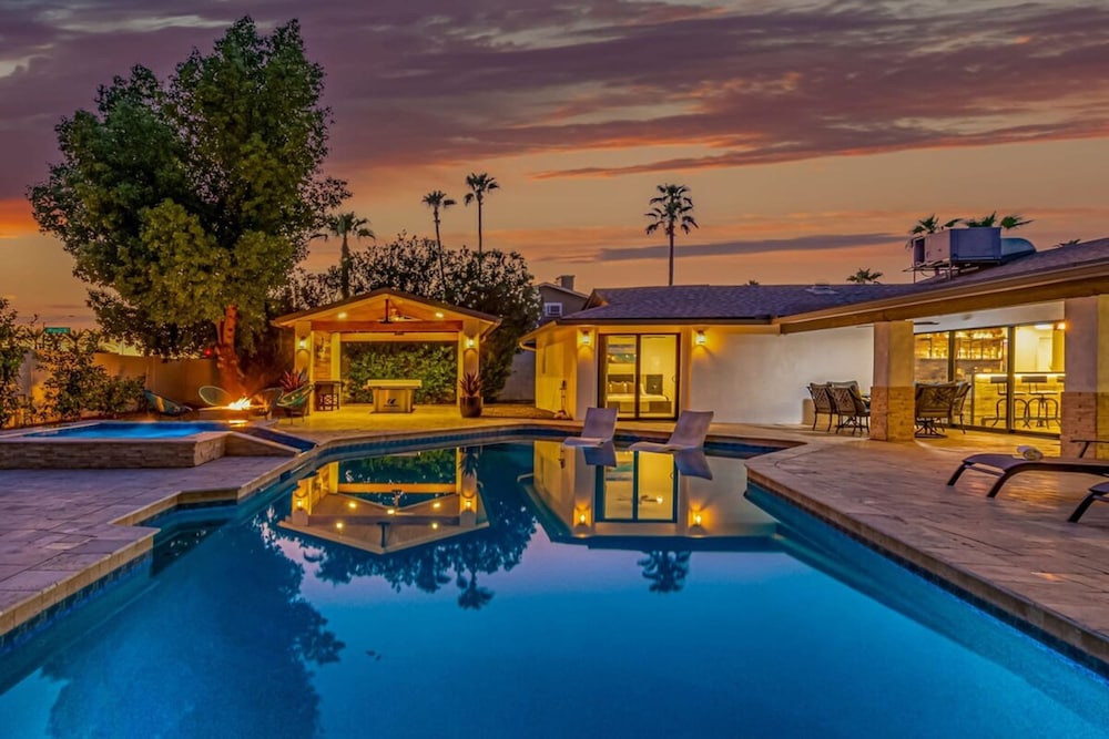 Tequila Time Retreat Custom Pool Spa Dogs OK