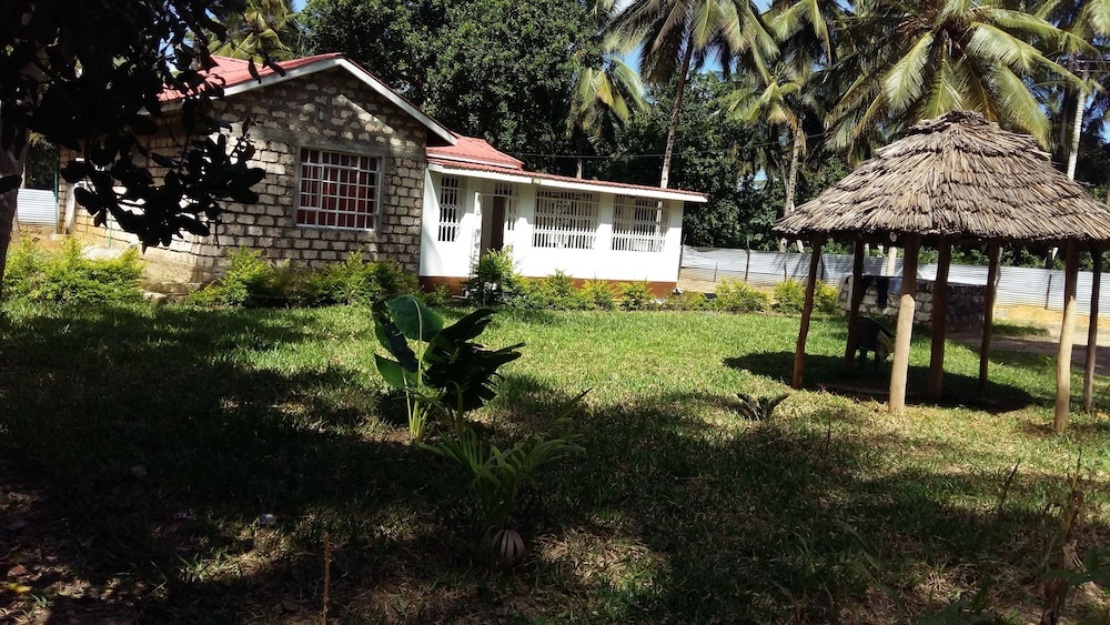 Amani Cottage