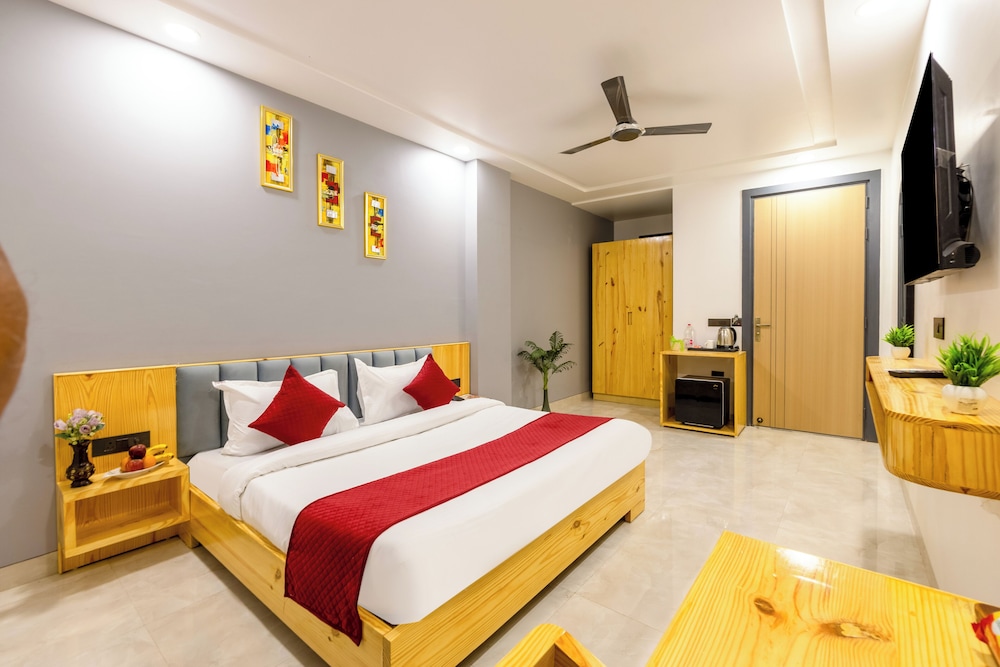 Hotel Zest Near IGI Airport