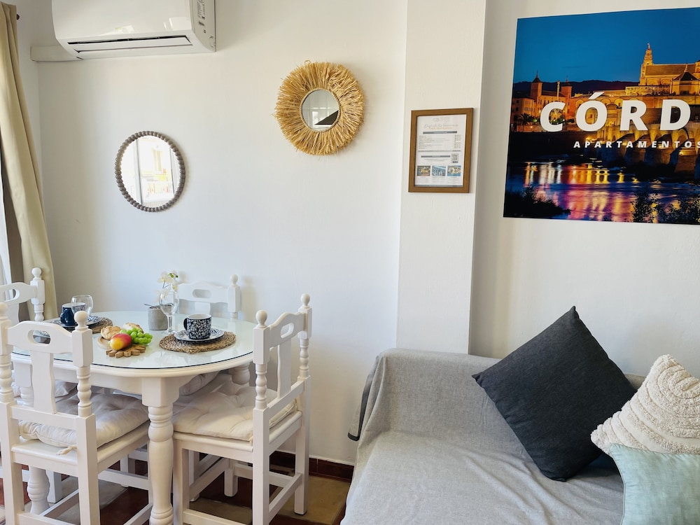 Estudio Cordoba Jimena by At Home Costa del Sol
