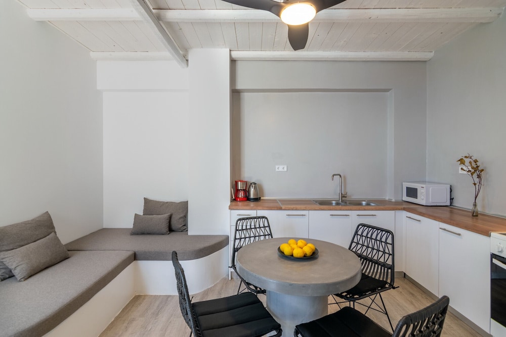 Pyrgos Exclusive Villas