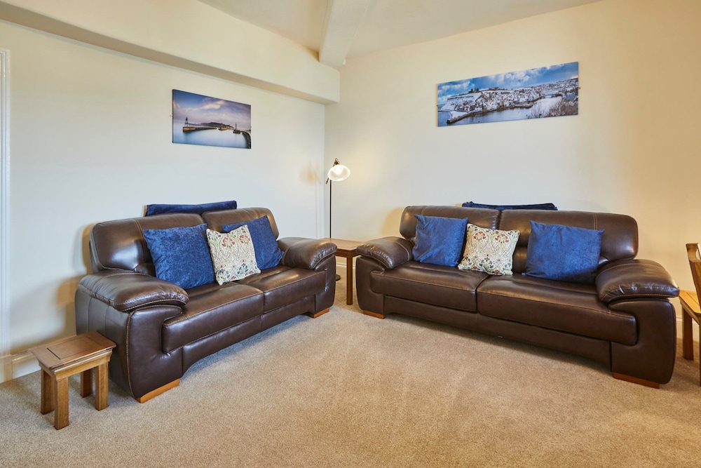Host Stay The Garret Suite view 4