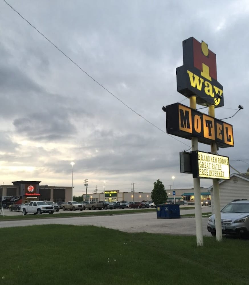 Hi-Way Motel