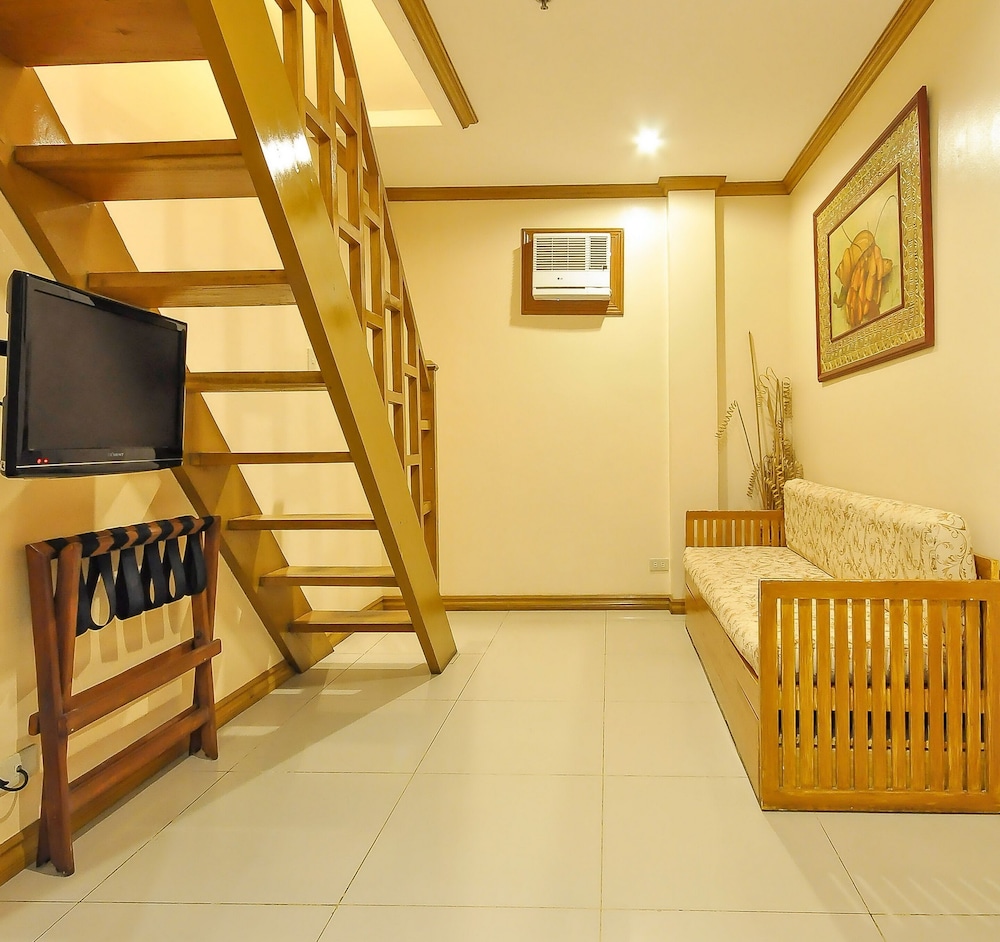 Red Coconut Beach Hotel