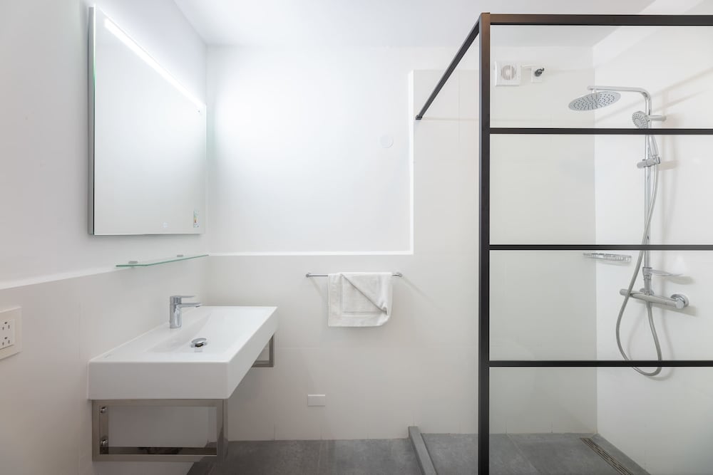 Spanish Water Marina Triple Penthouse
