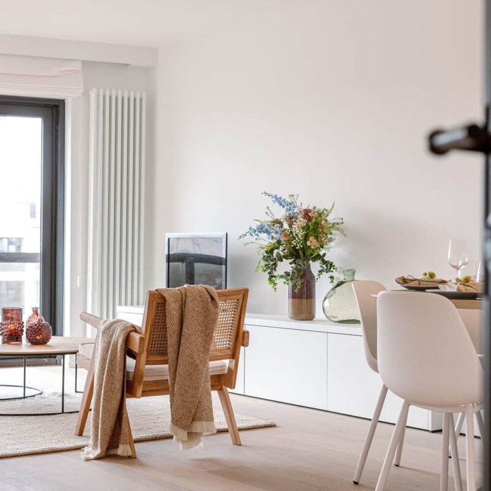 Renovated Apartment With sea View and Parking
