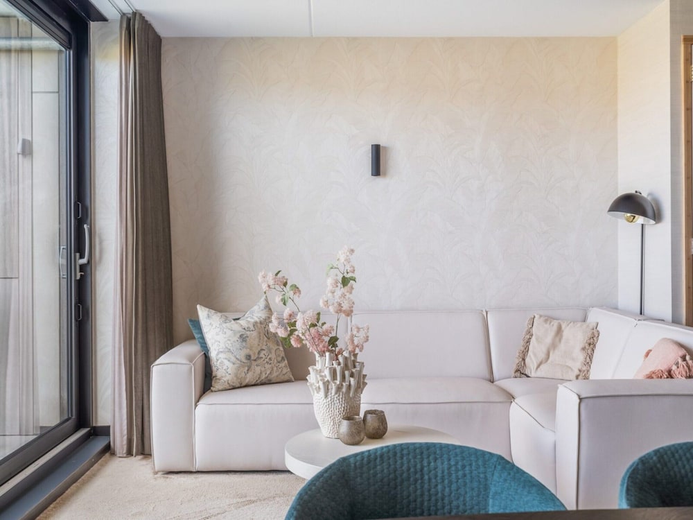 Lavish Apartment With Private Sauna