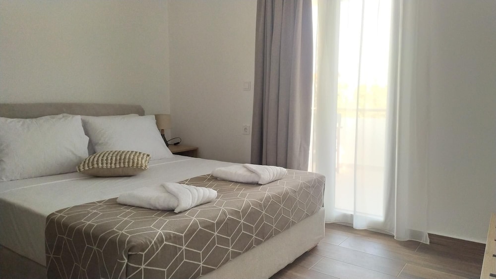 Samos Home Luxury Apartments photo 5