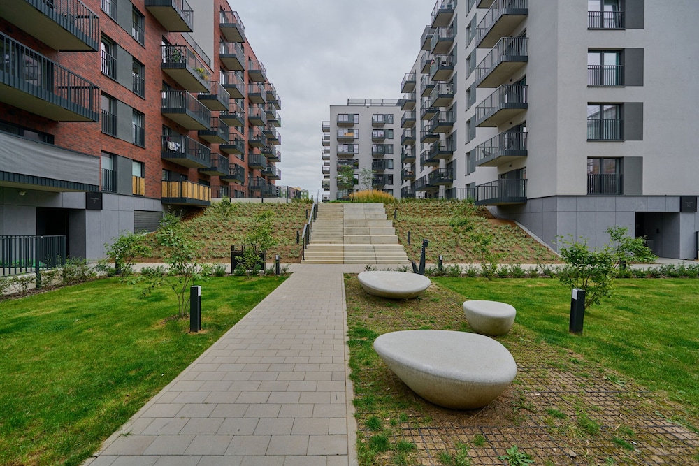 Wrocław Central Apartment by Renters view 4