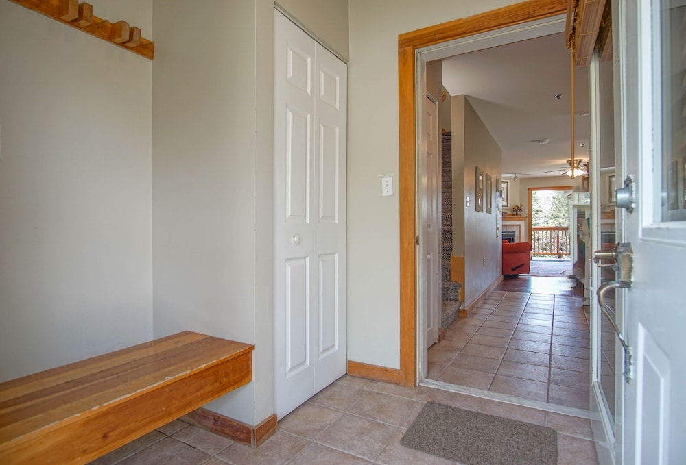 Camp 4 #21: 2 Bedrooms, 2.5 Baths: Slope Side, Gas Fireplace
