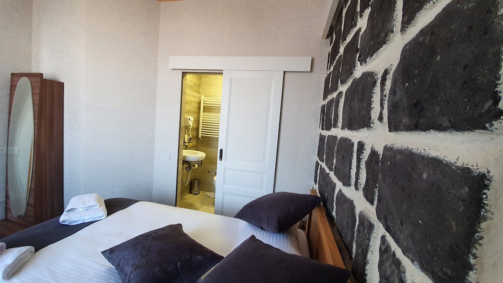 JINJOTEL Boutique Hotel
