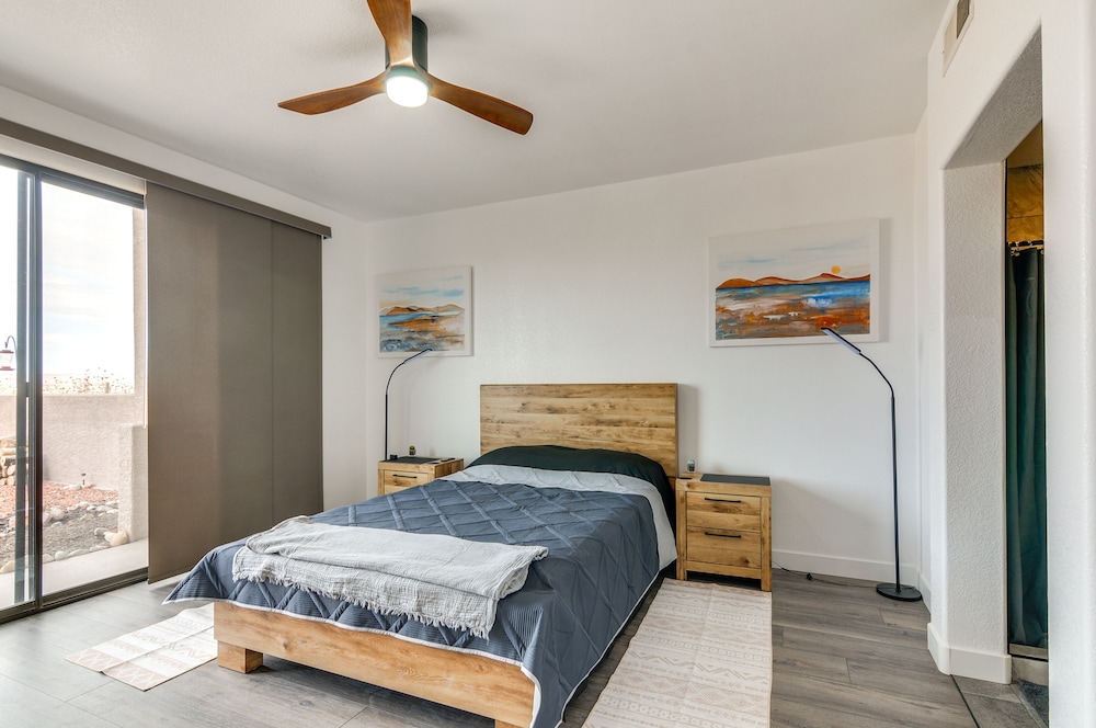 Lake Powell Views: Adobe Townhome w/ Patio
