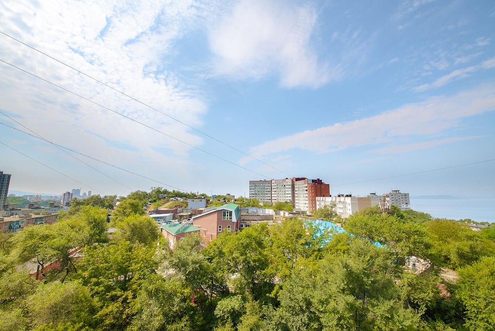 Apartment on Okeanskiy Pr. 103 view 3