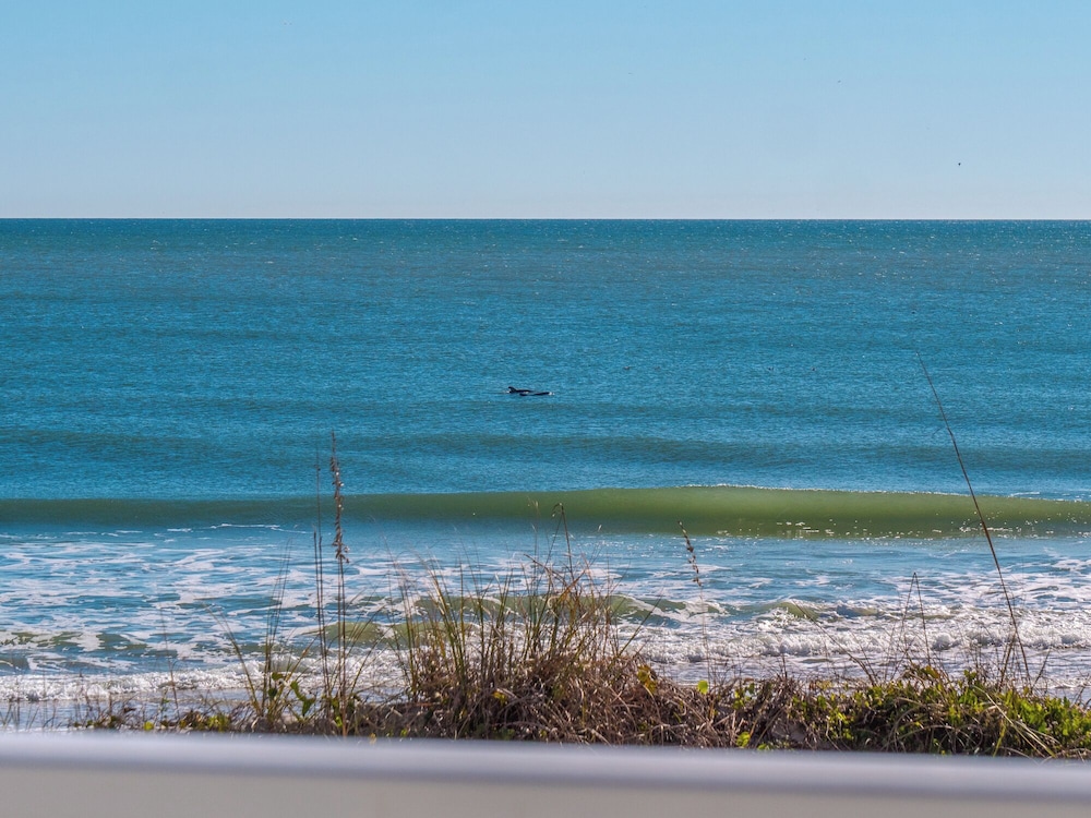 Sandy Feet by Topsail Realty