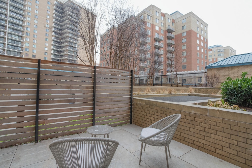 Amazing Apt in Ballston With Gym