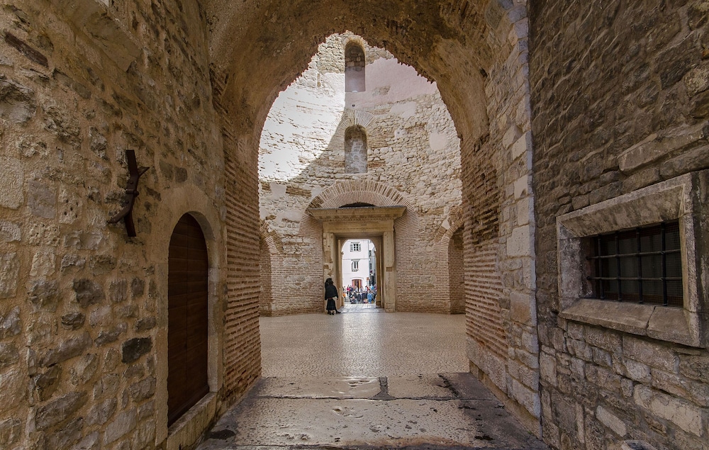 Split Vacations - Apartment and Room Columbo - Property Image 6