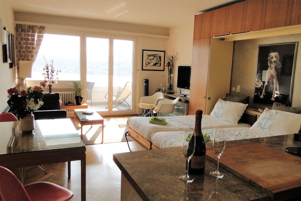 Breathtaking View for a Romantic Stay view 3