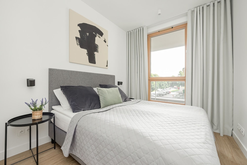 Cozy City Apartment by Renters Prestige view 3