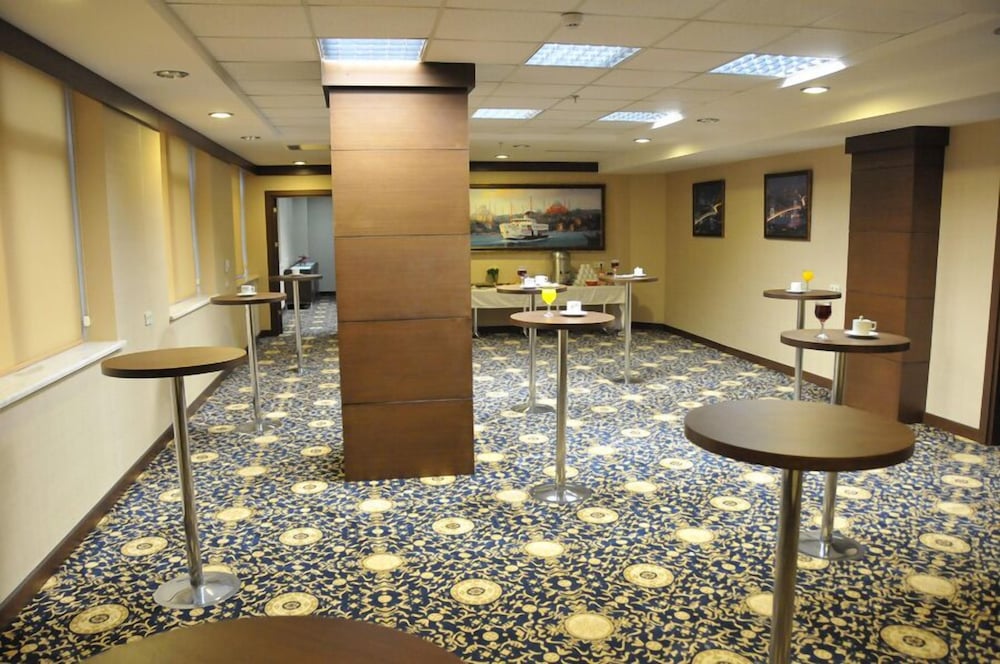 Macity Otel - Image 11