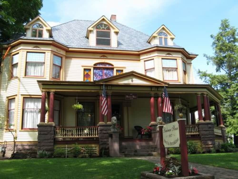 1897 Beekman House