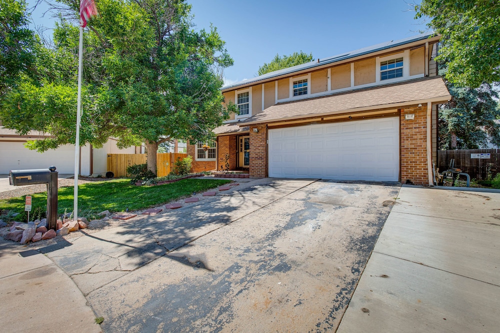 Spacious Aurora Retreat w/ Game Room + Hot Tub!