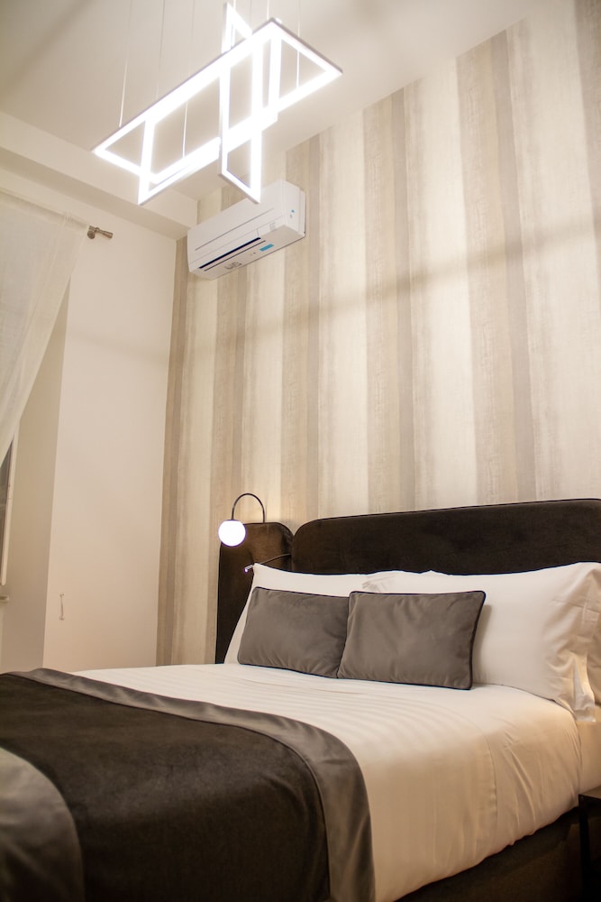 Home at Rome Vatican Suites