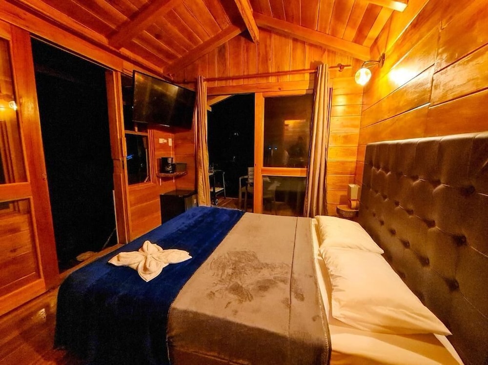 La Mercedes Cattaleya Hostal By MH view 3