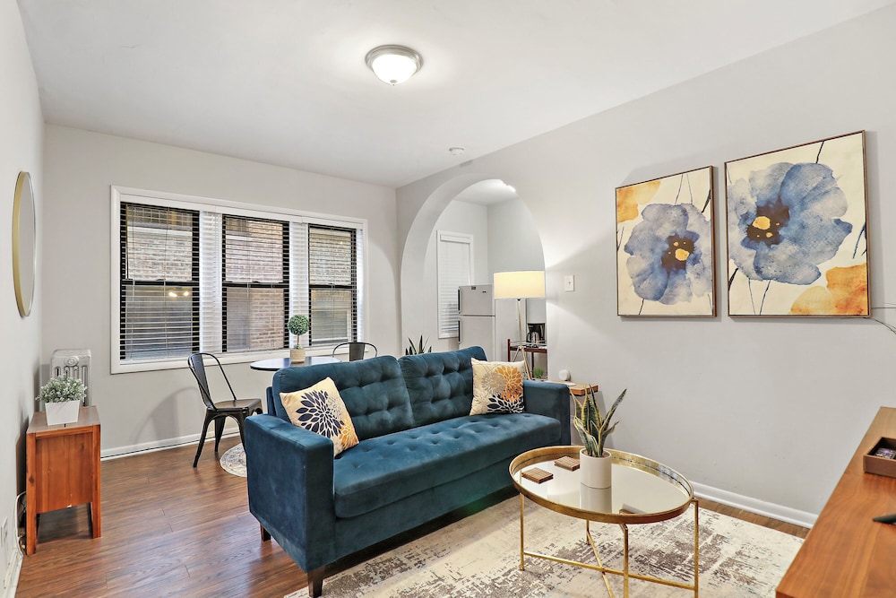 1BR Chic Apt - Dorchester 204