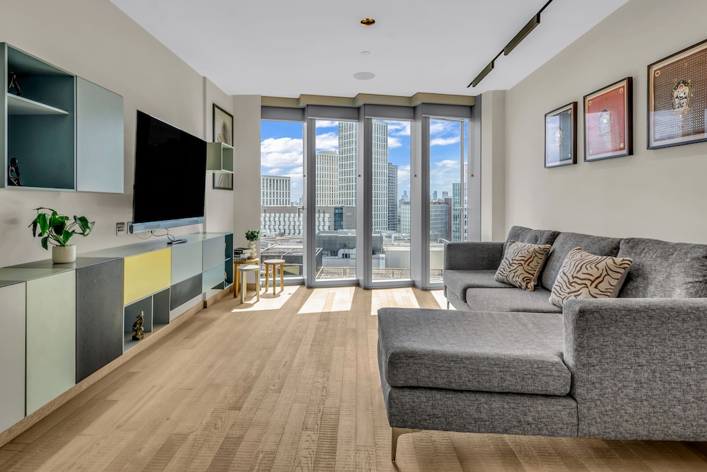 Modern 1 Bedroom Apartment in Stratford