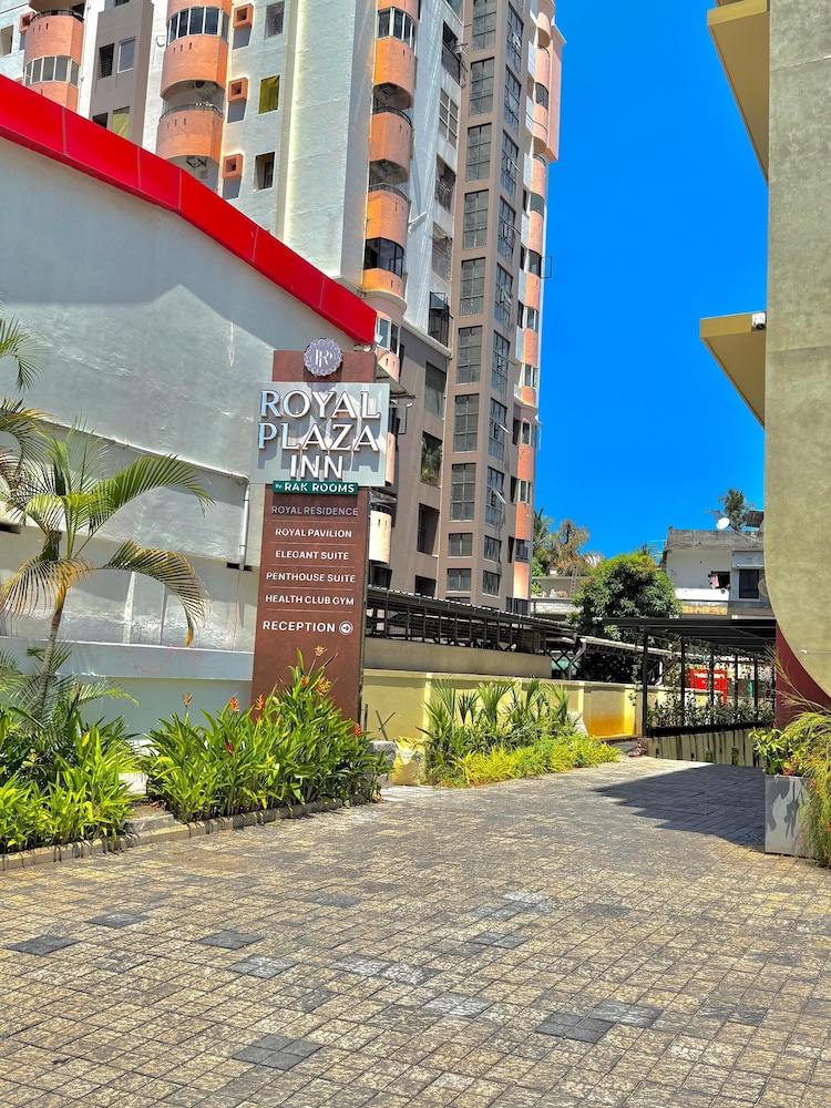 Royal Plaza Inn by RAK Rooms