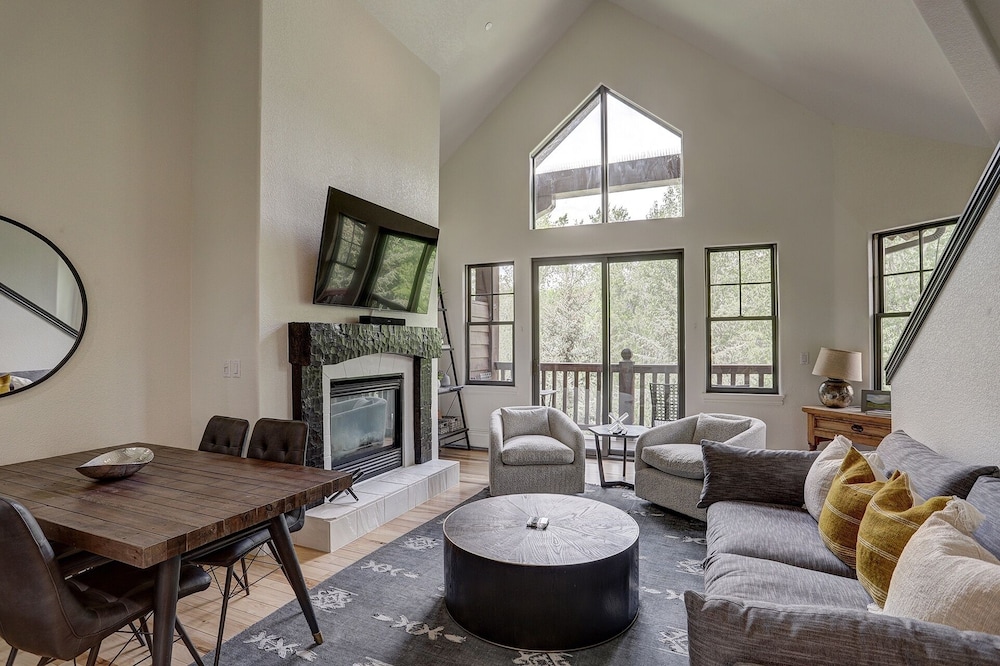 Beaver Creek Vacations - Newly Remodeled 2 Bedroom  Loft on the River 2 Condo by Redawning - Property Image 1