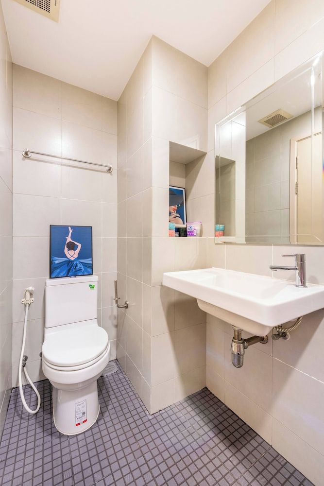 Condo Resort BTS Punnawithi Bill Included