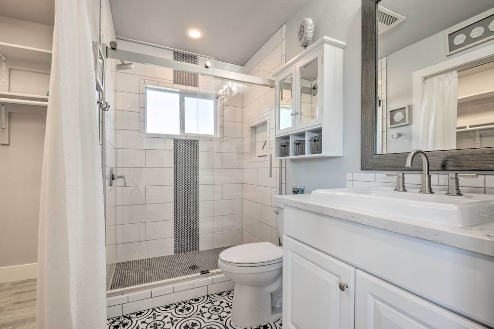 Coastal Getaway by Pebble Beach & Redwoods! view 2