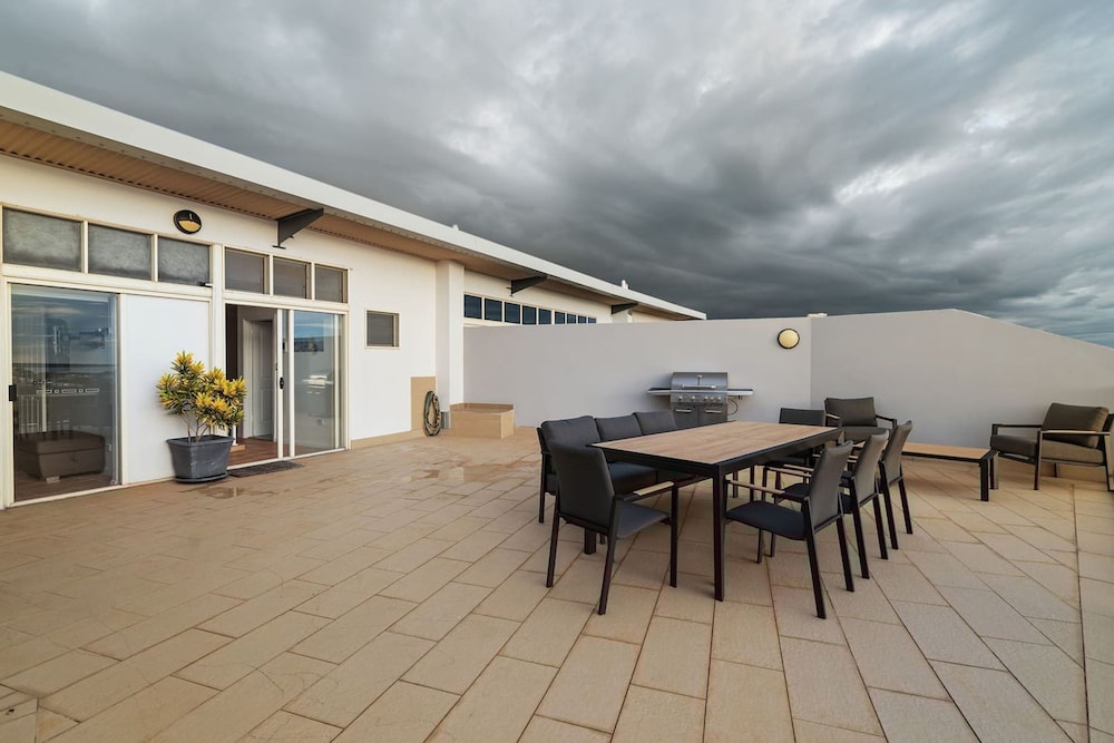 Anchor Point Penthouse Marina Views Pool Bbqs