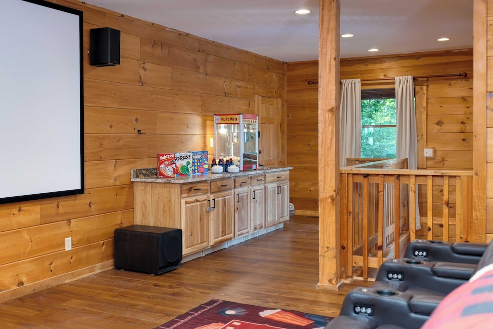 Sleeps 26, 2 Homes Theater Room, Game Room, Hot Tub, Smoky Mountain Views