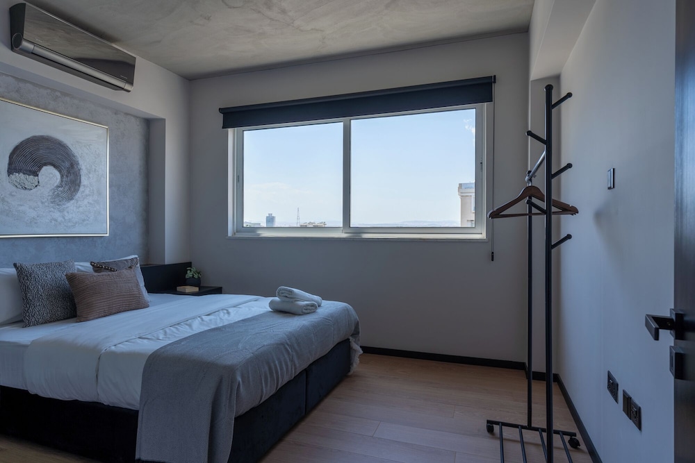 The Penthouse - 3BR Seaview in Larnaca