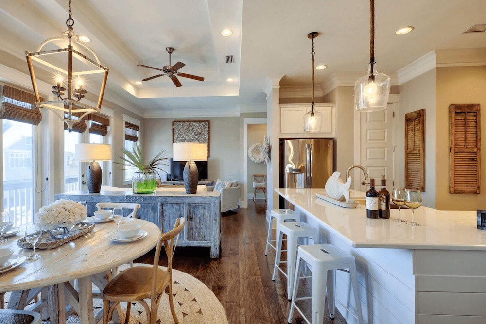 Sun & Sand For 6 by Avantstay Prominence Pet-friendly + Pool