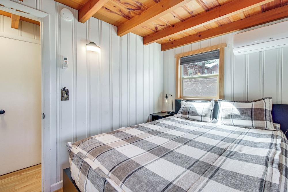 Near Hiking & Golfing: Cabin + Casita in Pinetop!