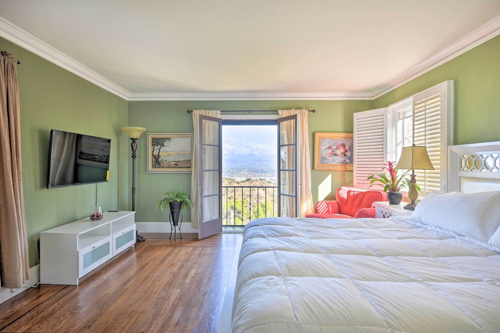 'the Castle' Hacienda Heights Home w/ Patio Pool - Property Image 25