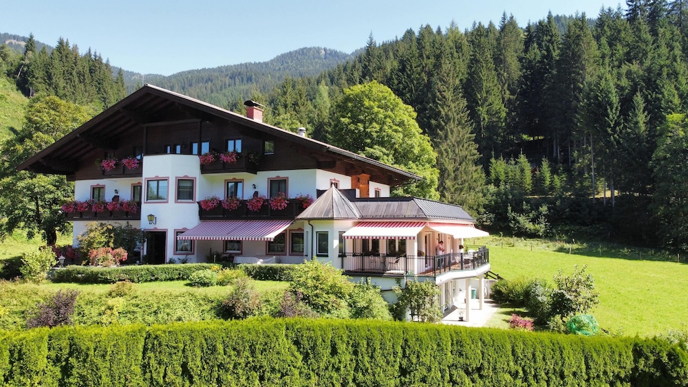 Hotel Kristall
