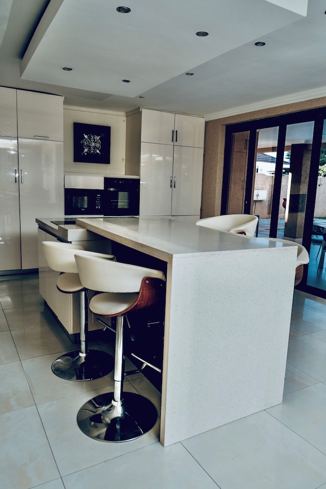 Escapade Lux Guesthouse