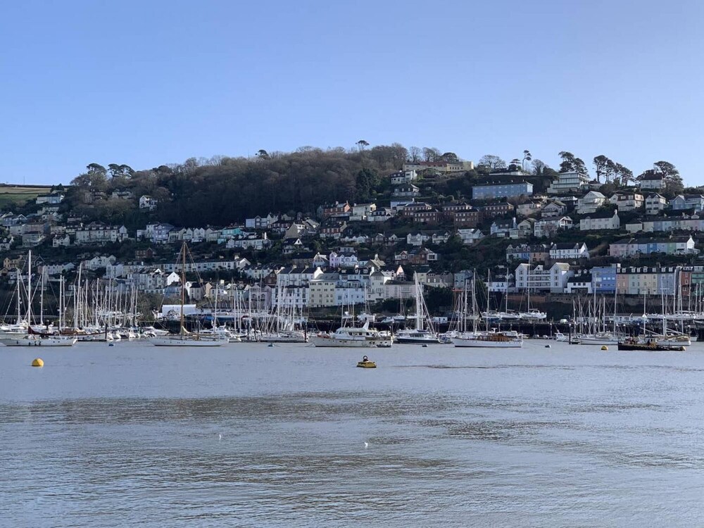 The End House - Cosy and Central Dartmouth view 4