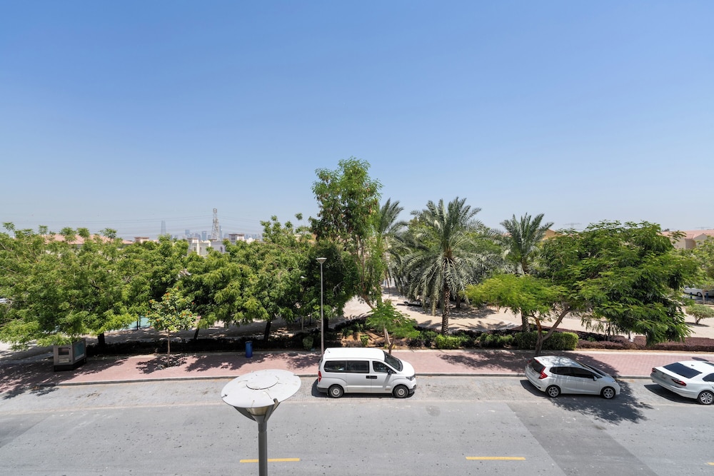 Marco Polo - Spacious Studio Lush View